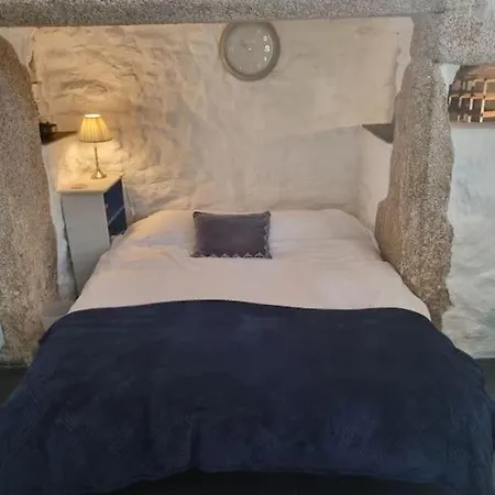 Luxury 5-star Cornish Barn - Pets Very Welcome